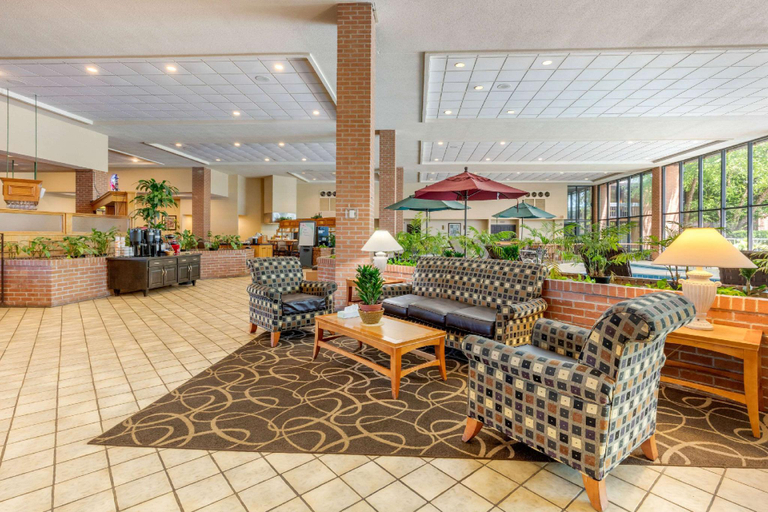 Public Area 2, Quality Inn Exit 4, Montgomery