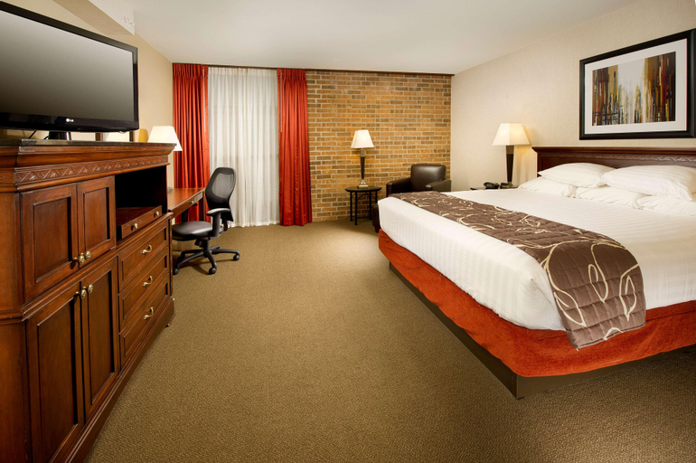 Bedroom 3, Drury Inn Suites Kansas City Shawnee Mission, Kansas City