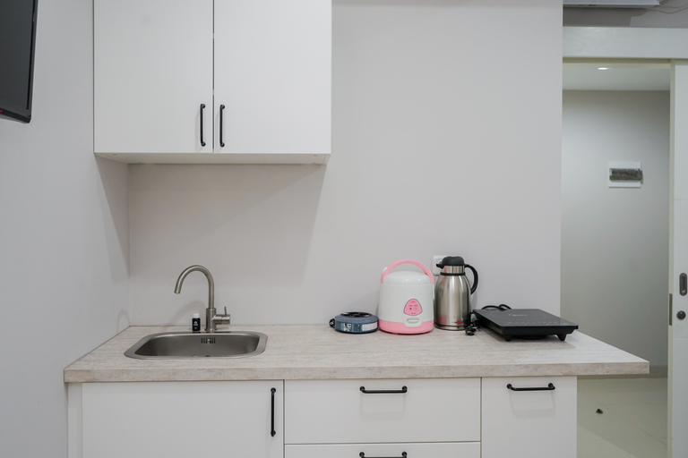 Others 2, Cozy 1BR at The Ayoma Apartment By Travelio, Tangerang Selatan