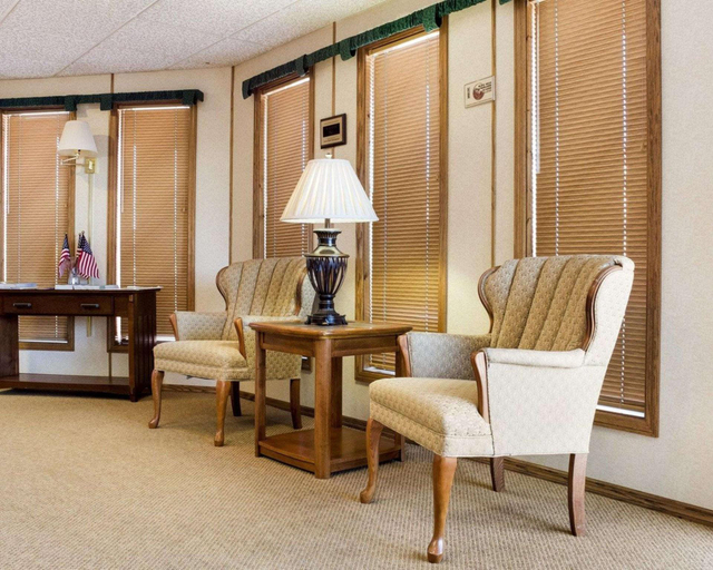 Public Area 2, Econo Lodge Wall, Pennington