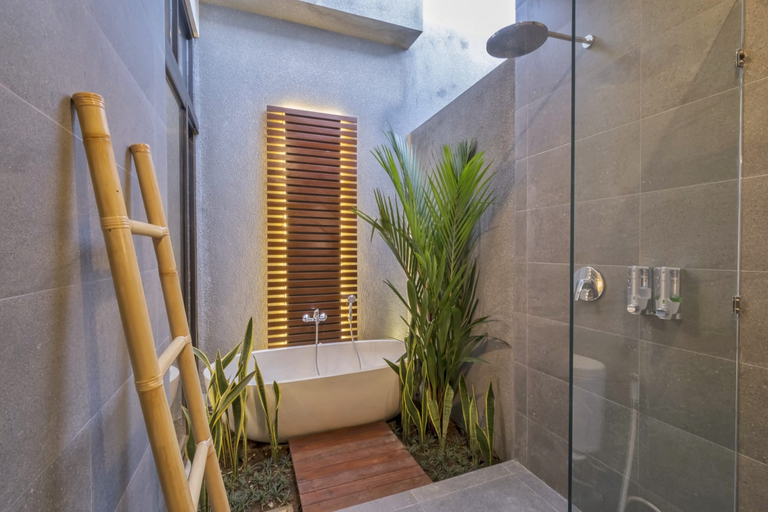 Bathroom 5, Lavina Ubud Villas, Gianyar