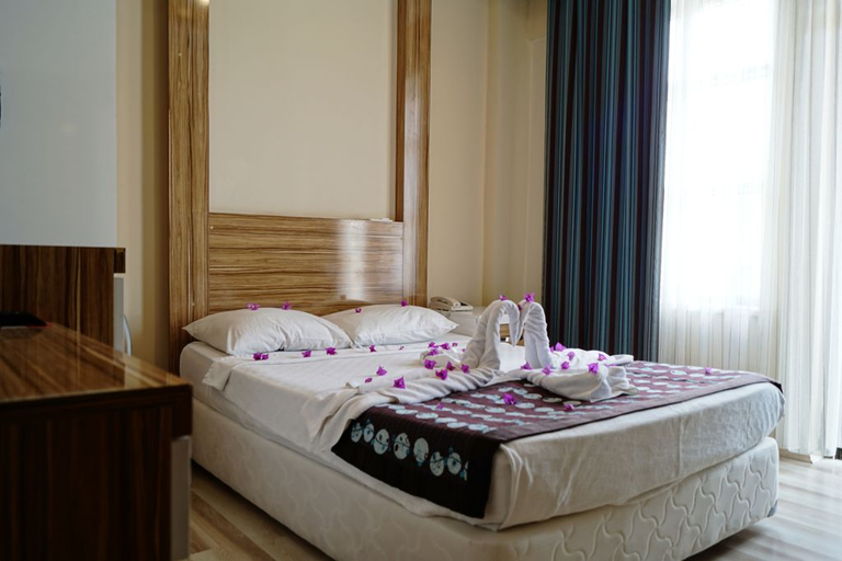 Bedroom 4, Aslan Corner Hotel, Alanya