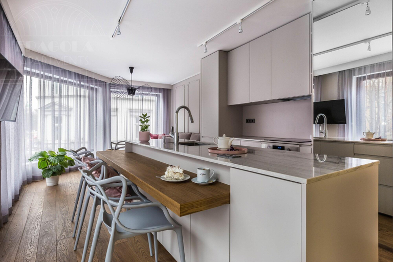Bedroom 2, Modern View of Planty Park by Fragola Apartments, Kraków City