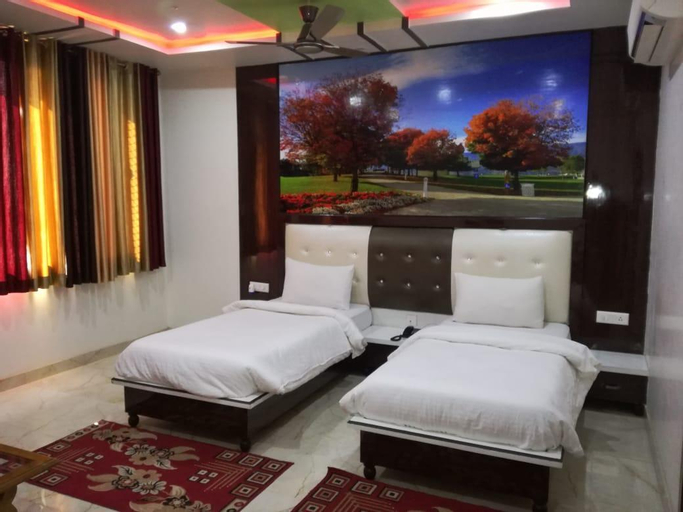 Bedroom 4, Hotel Dhanraj Palace, Bharatpur
