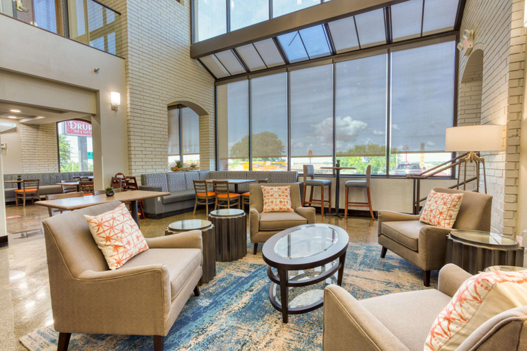Public Area, Drury Inn St Louis Collinsville, Madison