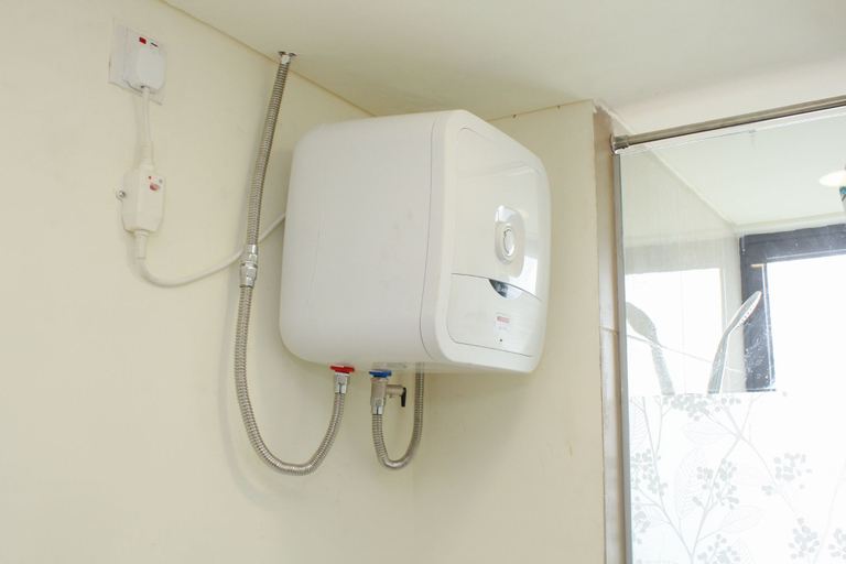 Bathroom 5, Comfort and Nice 2BR at Meikarta Apartment By Travelio, Cikarang