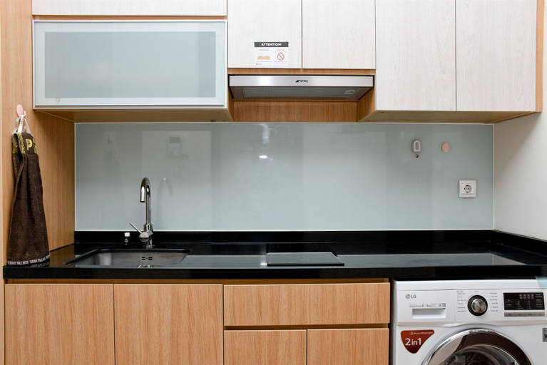 Others 2, Stunning and Comfy Studio at Menteng Park Apartment By Travelio, Jakarta Pusat