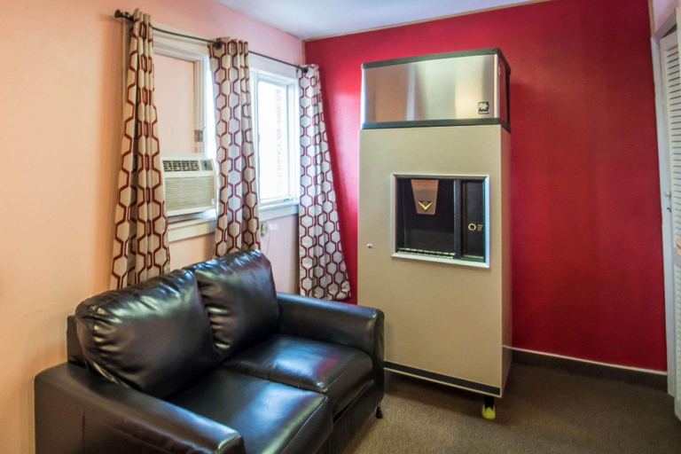 Public Area 2, Econo Lodge Hornell, Steuben
