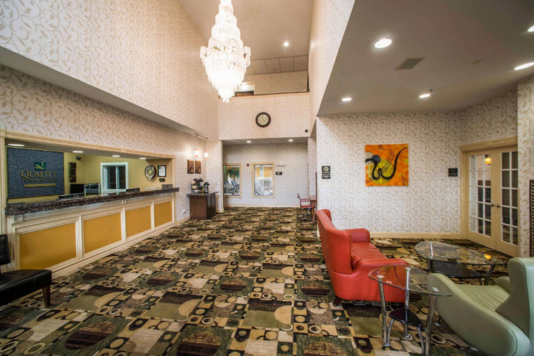 Public Area 3, Quality Inn Litchfield Route 66, Montgomery