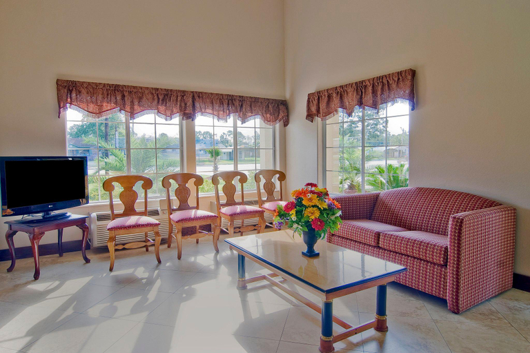Public Area 3, Americas Best Value Inn DeRidder, Beauregard