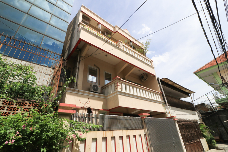 Eiffel Residence Batu Tulis 37 - Female Only, Central Jakarta