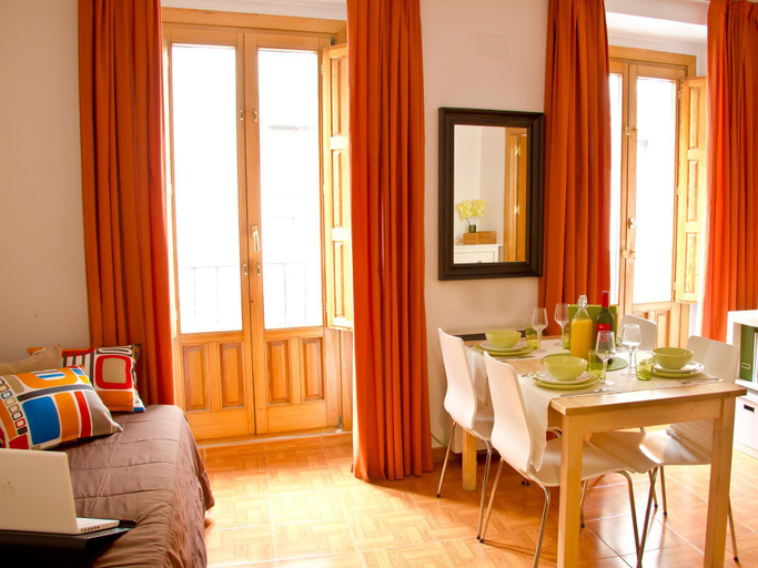 Others 5, Apartamentos Madrid Atocha, Madrid