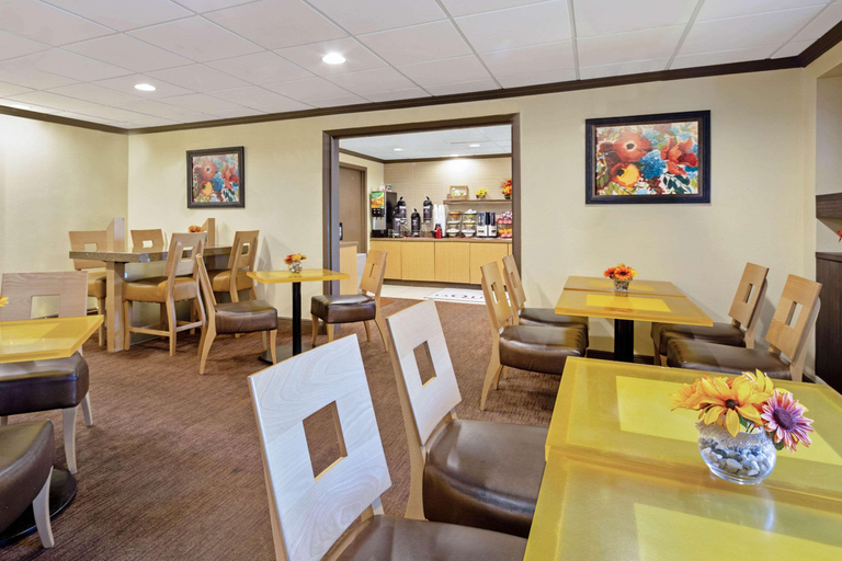 Food & Drinks 5, La Quinta Inn & Suites Miami Cutler Ridge, Miami-Dade
