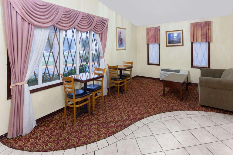Public Area 5, Knights Inn Tucker, Fulton