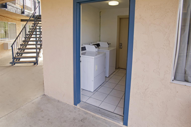 Exterior & Views 2, Americas Best Value Inn Thousand Oaks, Ventura
