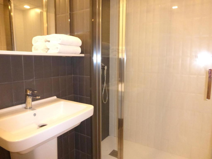 Bathroom, Rentalmar Alboran Plus, Tarragona