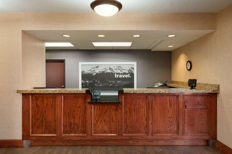 Public Area 2, Hampton Inn Longmont, Boulder