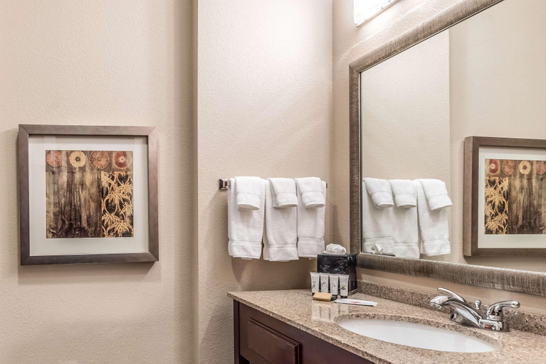 Bedroom 3, Red Lion Inn & Suites Mineral Wells, Parker