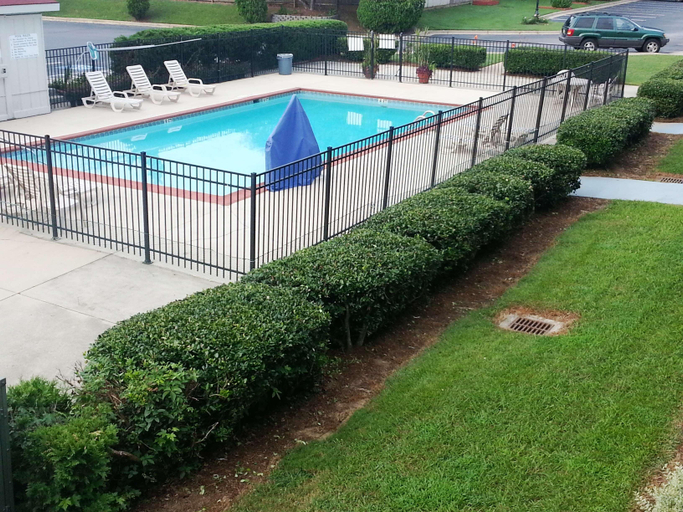 Sport & Beauty 5, Americas Best Value Inn Douglasville, Douglas