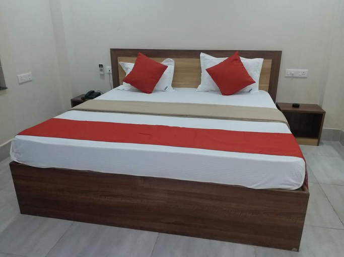 Others 2, Hotel Adish, Cuttack
