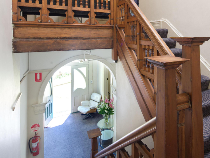 Neutral Bay Lodge, Sydney
