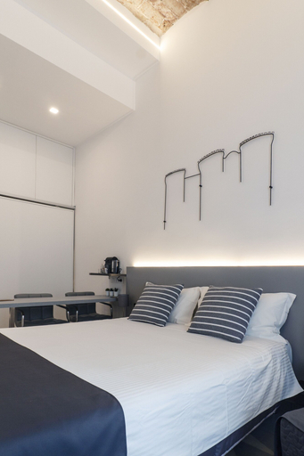 Bedroom 4, VESUCHARME Suite Luxury Room, Napoli