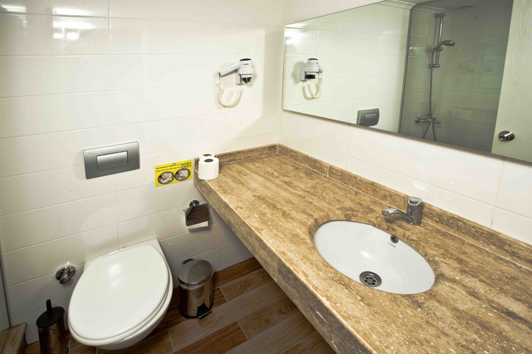 Bathroom 3, Caligo Apart Hotel, Alanya