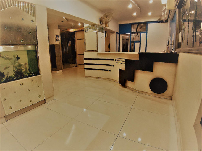 Hotel Kwality, West