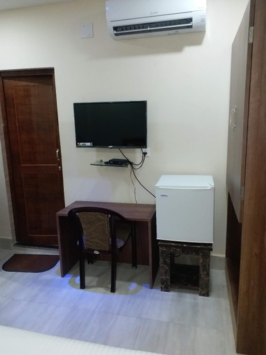 Others 3, Hotel Adish, Cuttack