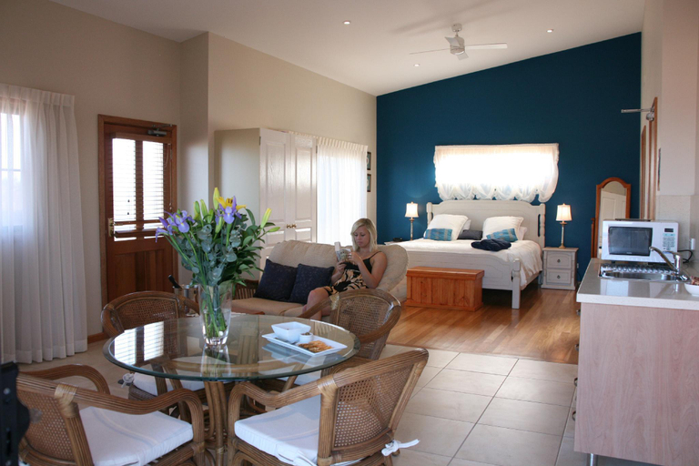 Public Area, Lavender House B&B, Wyong - South and West