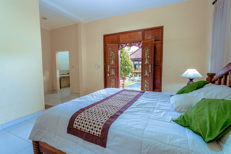Bedroom 2, Rizky Guesthouse by ecommerceloka, Gianyar