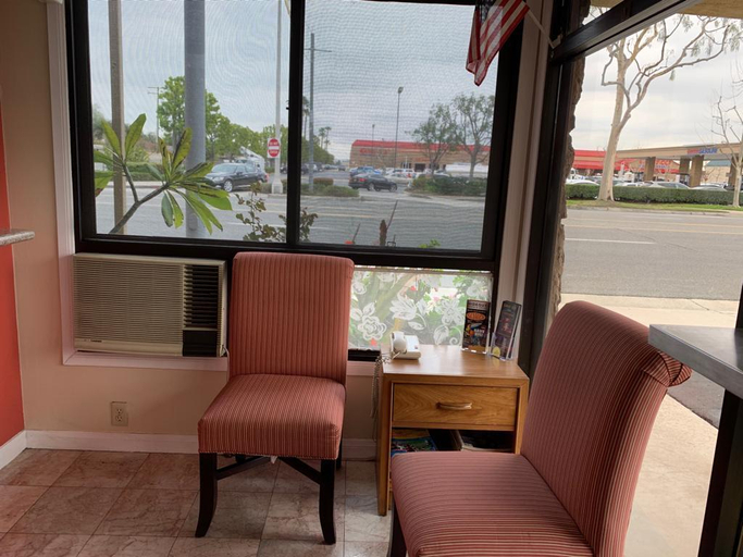 Public Area 2, Fullerton Lodge, Orange