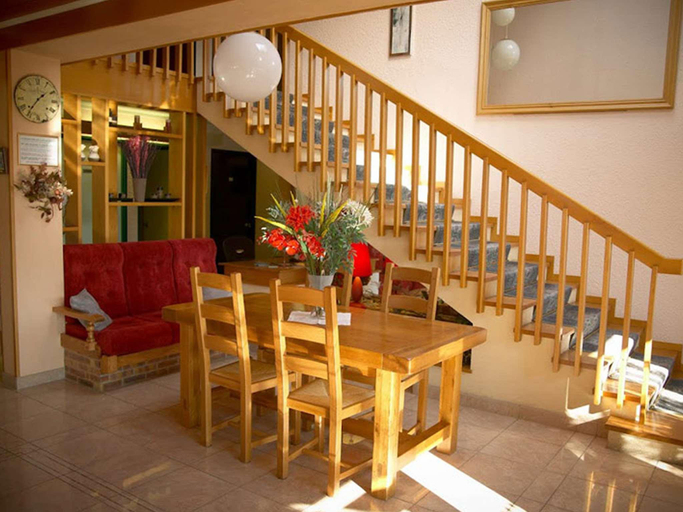 Public Area 2, Brit Hotel Dak'Hotel, Yonne