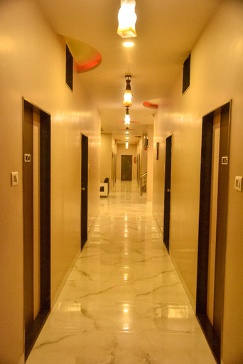 Public Area, Hotel Sun Plaza, Gir Somnath