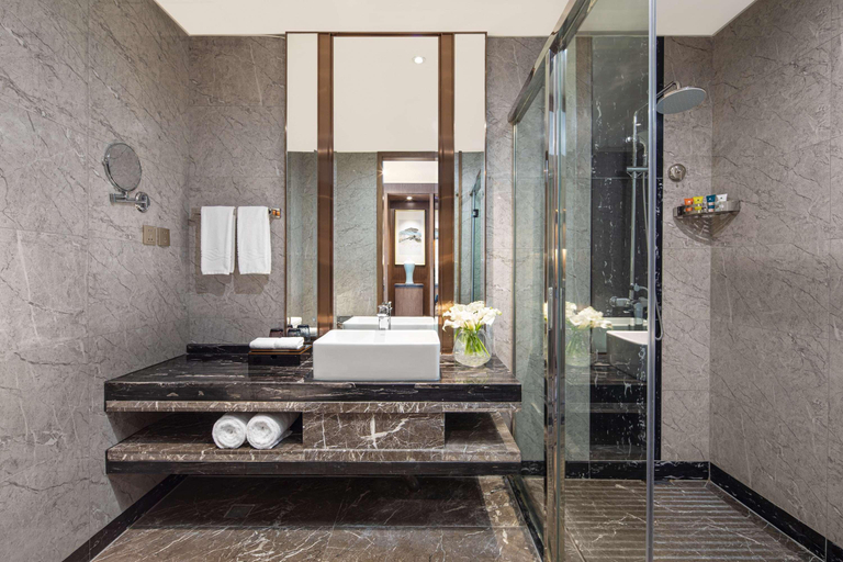 Bathroom, Ramada by Wyndham Wuhan Qingshan, Wuhan