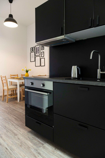 Others 3, Cosy Appt + Self Check-in + free Street parking, Berlin