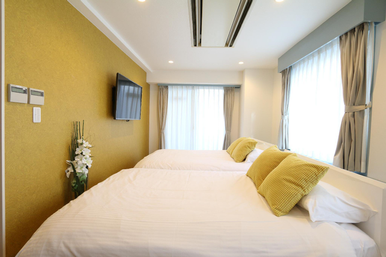 NM Liz Osaka Castle Room 2②, Osaka