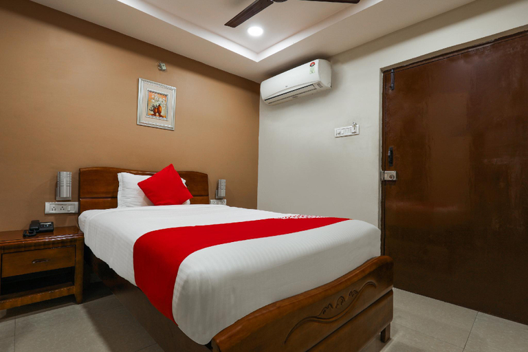 Others 4, Hotel Padmini Elite, Hyderabad