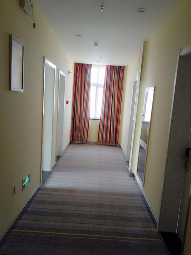 Others 3, 7 Days Inn Hanzhong Yang County Heping Road, Hanzhong