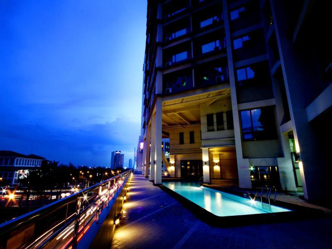 Exterior & Views 2, Mandarin Plaza Hotel, Cebu City