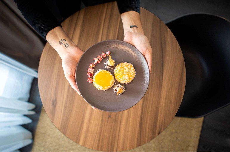 Food & Drinks 27