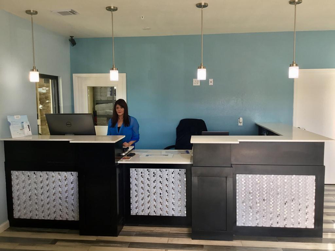Public Area 2, Days Inn by Wyndham Freeport, Brazoria