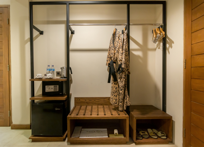 Amenities 13