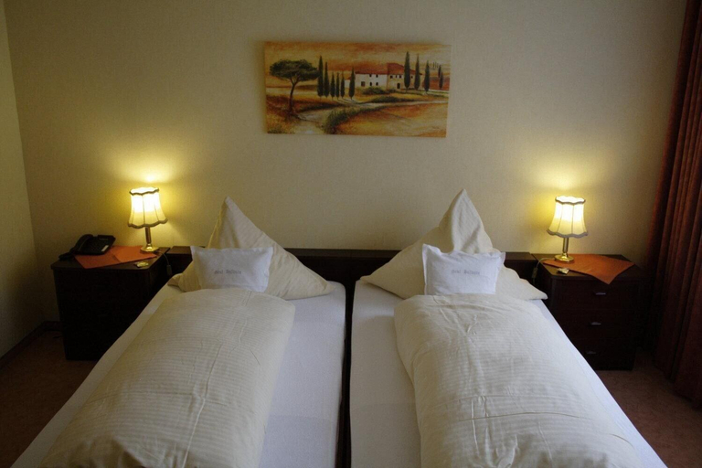 Bedroom 3, Hotel Graf Balduin, Emsland