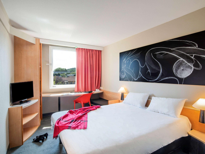 Bedroom 2, B&B Hotel Thionville Yutz Route Du Luxembourg, Moselle