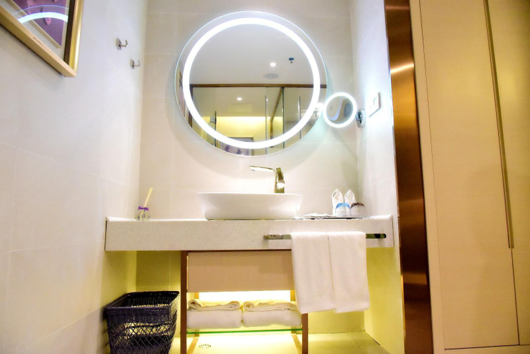 Bathroom, Lavande Hotels Wanzai Ancient City, Yichun