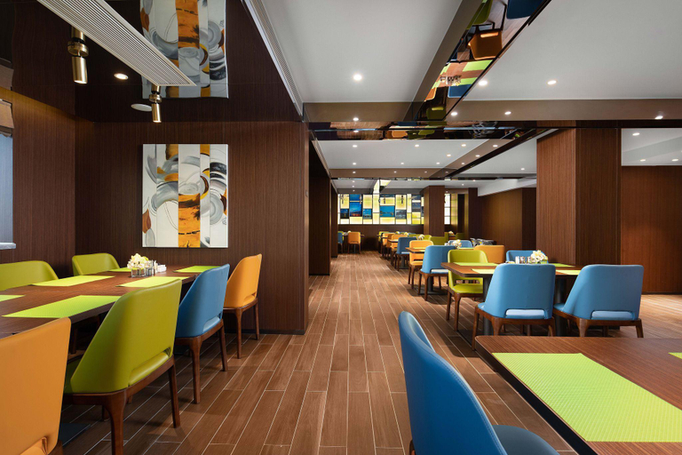 Food & Drinks 4, Hampton by Hilton Zhuhai Doumen, Zhuhai