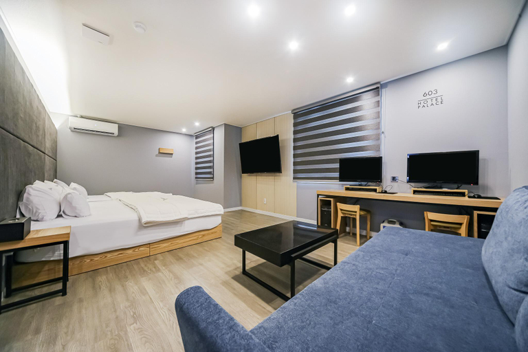Bedroom 3, Pohang Sangdodong Hotel Palace, Pohang