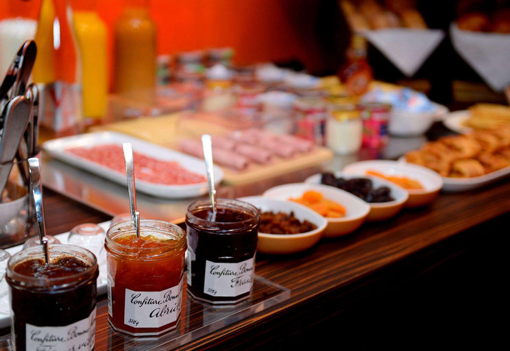 Food & Drinks 5, Victoria Hotel, Rhône