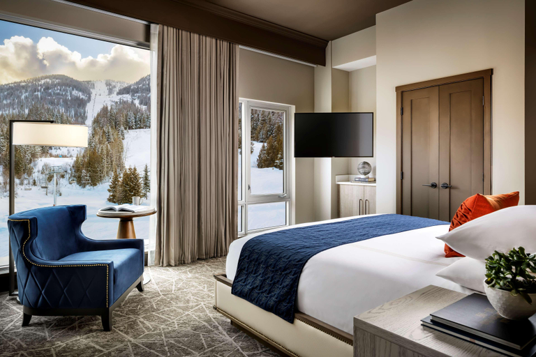 Bedroom 2, The Josie Hotel, Autograph Collection, Kootenay Boundary